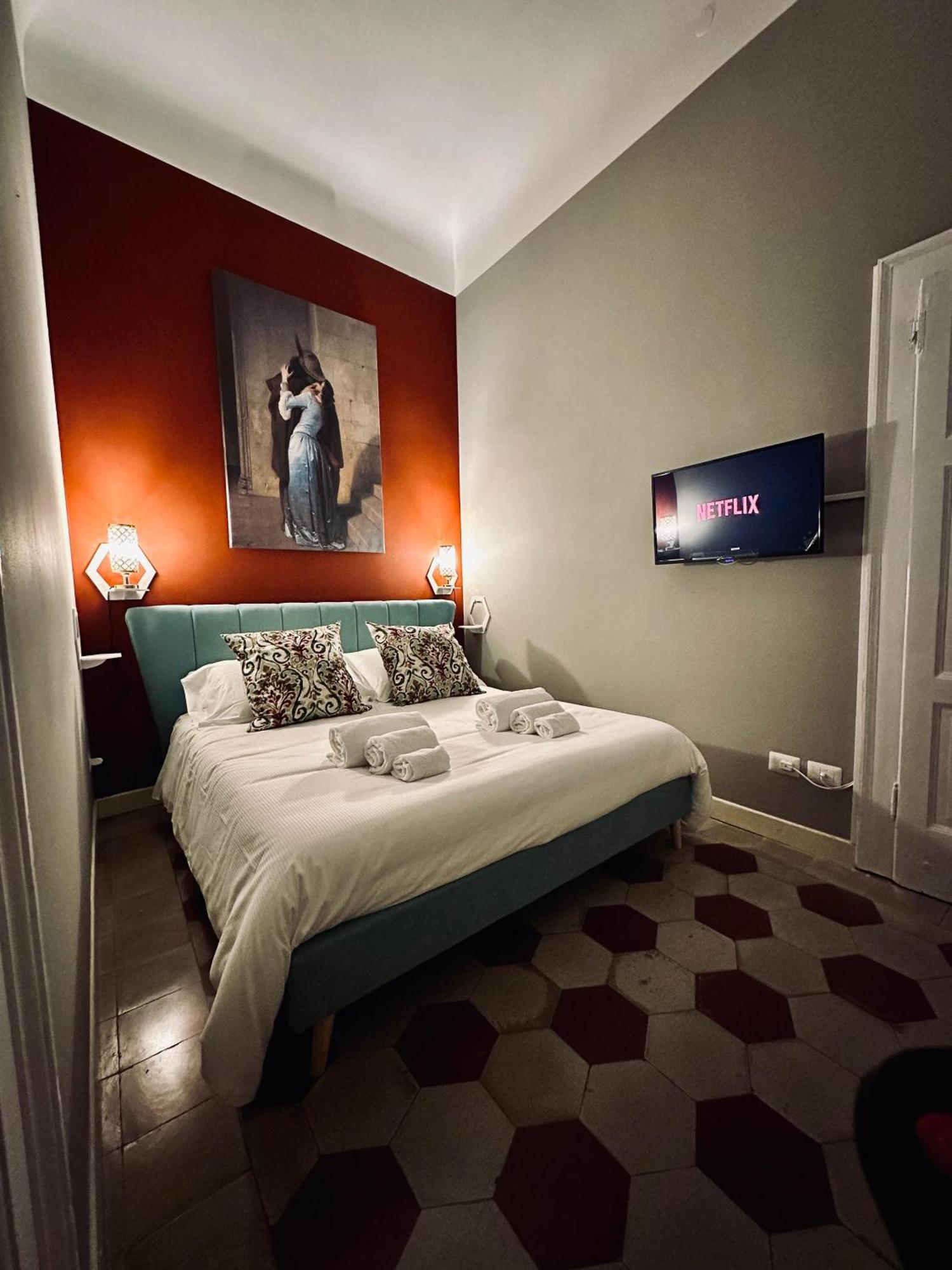 Nerino House, Elegante E Tranquillo Appartamento A 5 Minuti Dal Duomo Милано Екстериор снимка