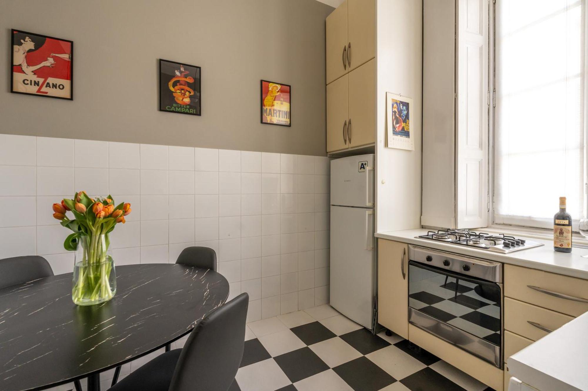 Nerino House, Elegante E Tranquillo Appartamento A 5 Minuti Dal Duomo Милано Екстериор снимка