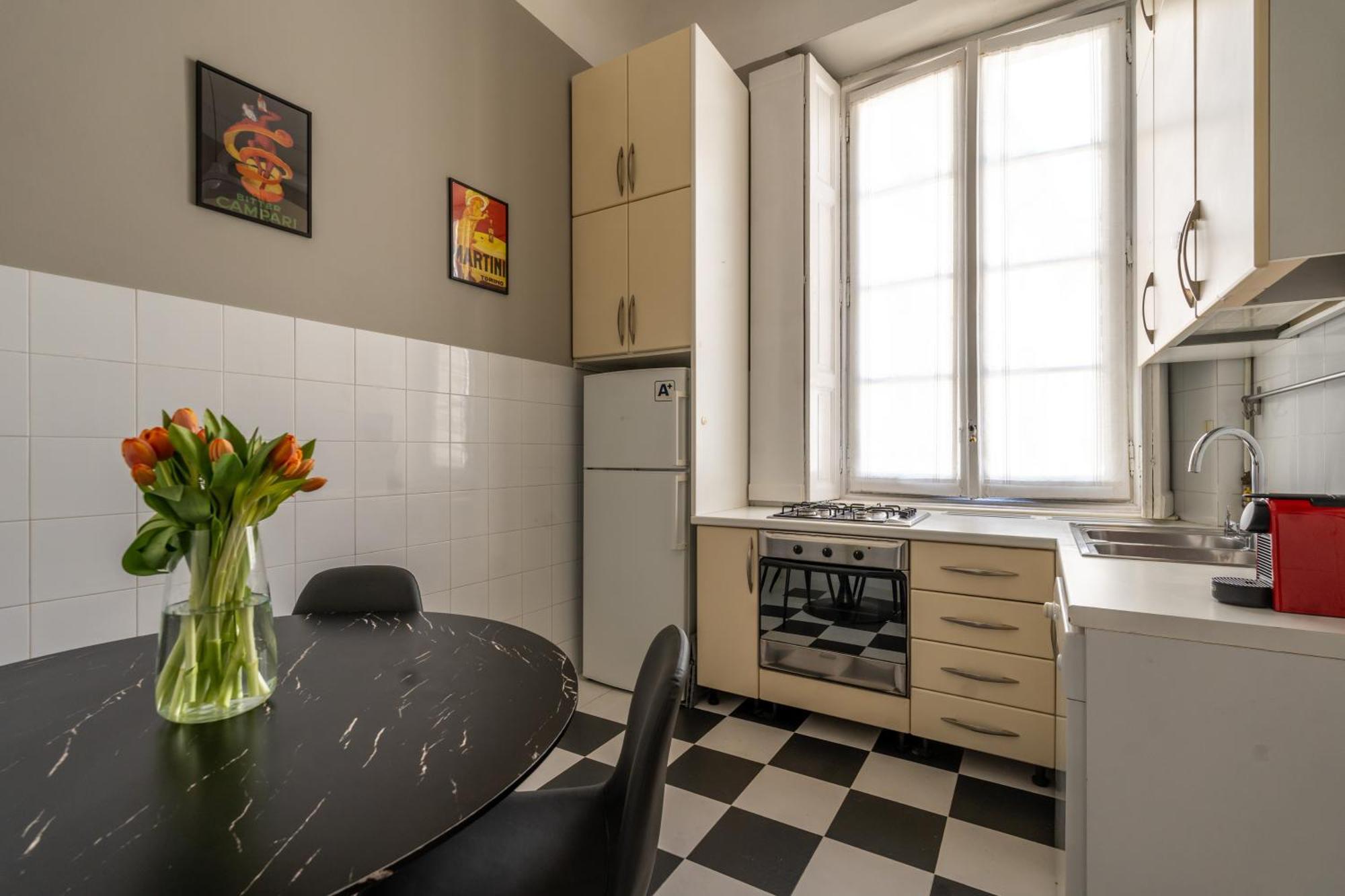 Nerino House, Elegante E Tranquillo Appartamento A 5 Minuti Dal Duomo Милано Екстериор снимка